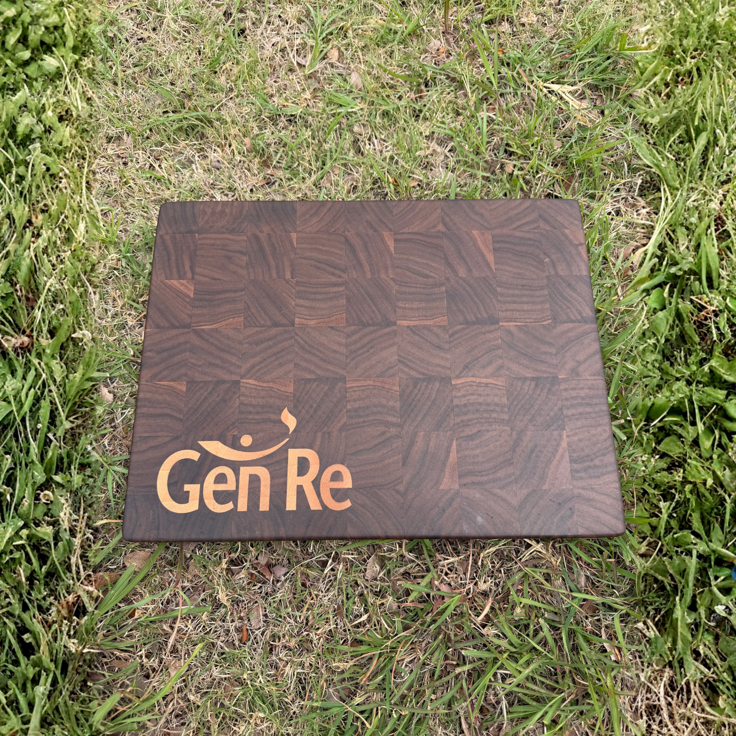 Minimalist Custom Logo Engraved Cutting Board
